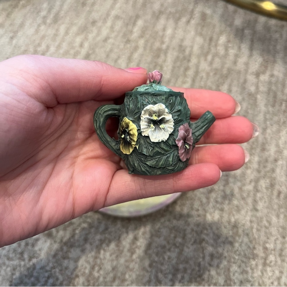 Vintage Flower Mini Tea Set - Picture 11 of 15